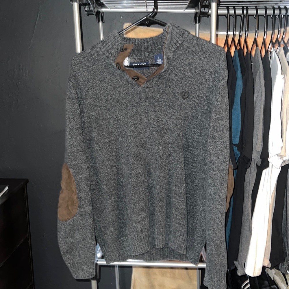 Chaps Medium dark grey with dark brown elbow pads sweater